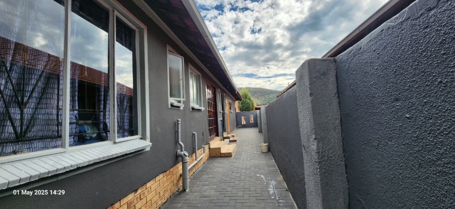 4 Bedroom Property for Sale in Tlhabane West North West